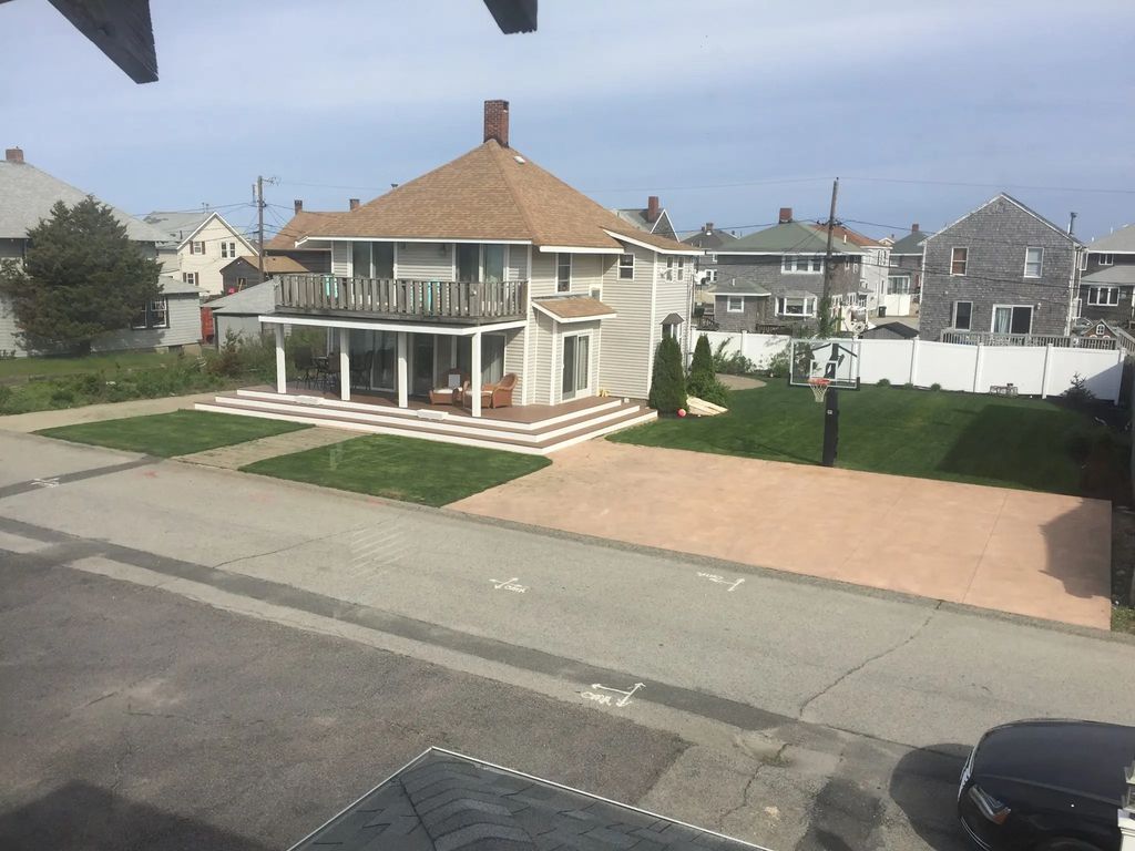 27 12th Rd, Marshfield
