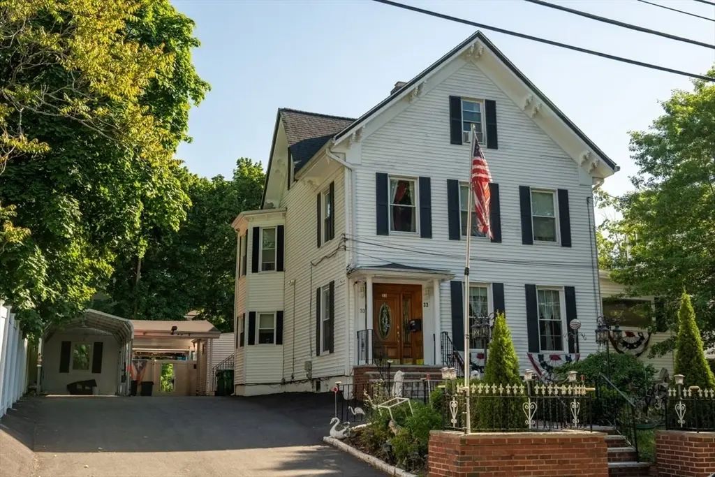 33 Water St, Medford