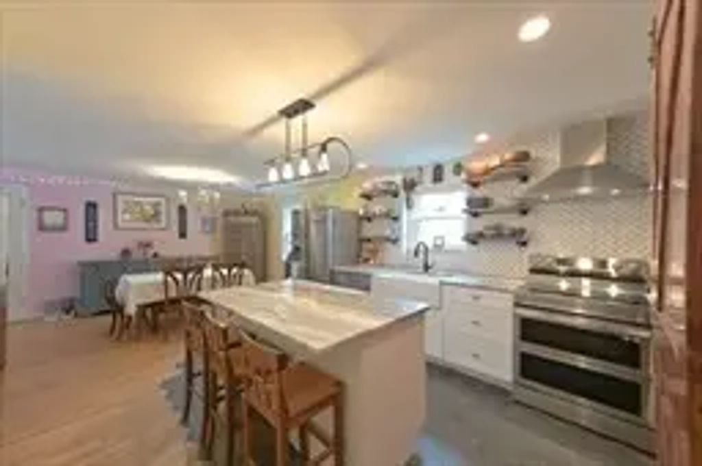 54r Nahant St, Lynn