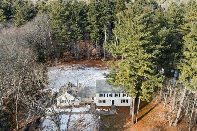 6 Glen Drive, Lynnfield