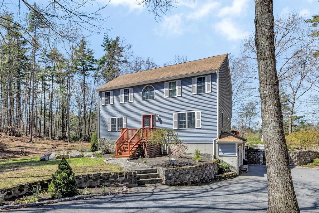 331 Braley Hill Rd, Rochester