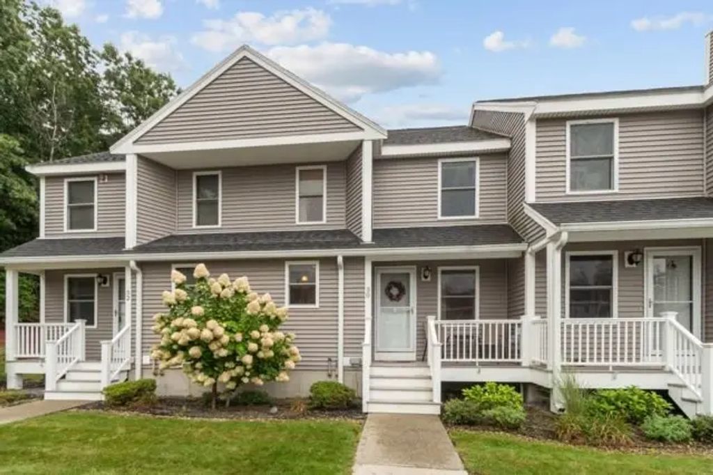 30 Sycamore Drive #30, Leominster