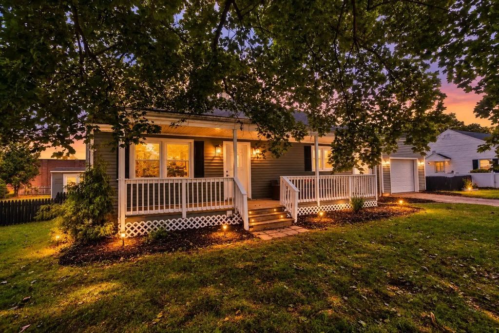 10 Wesley Road, East Windsor