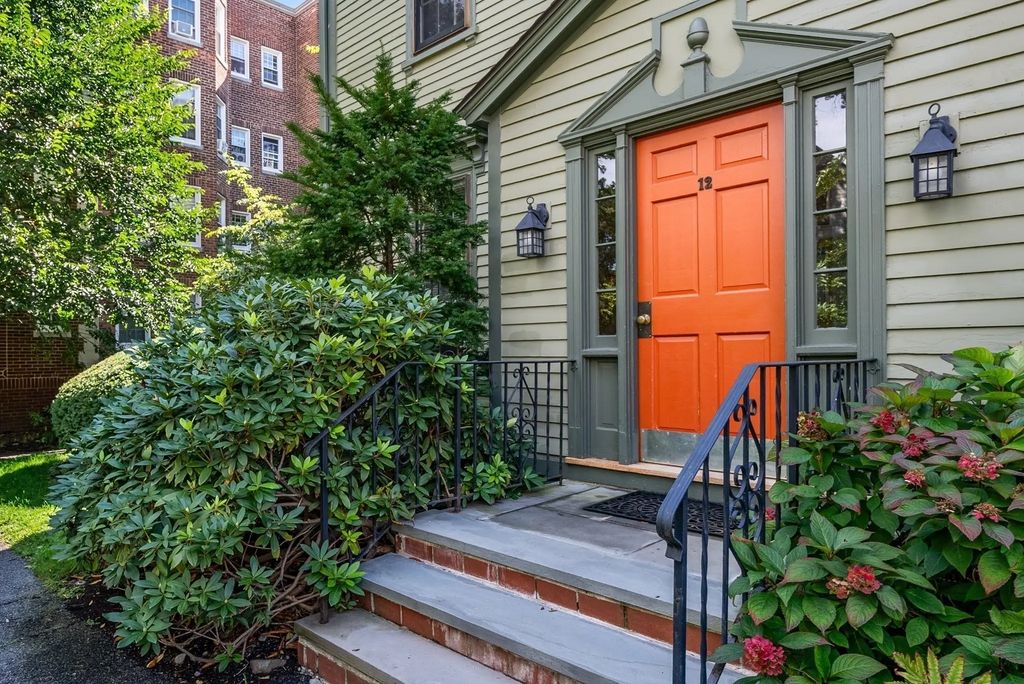 12 Chauncy Street #4, Cambridge