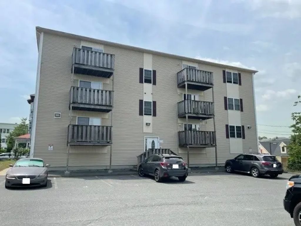 1 Fay St #9, Worcester