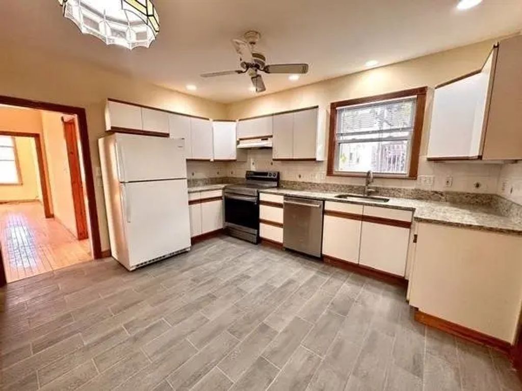 8 Berkeley St #2, Watertown
