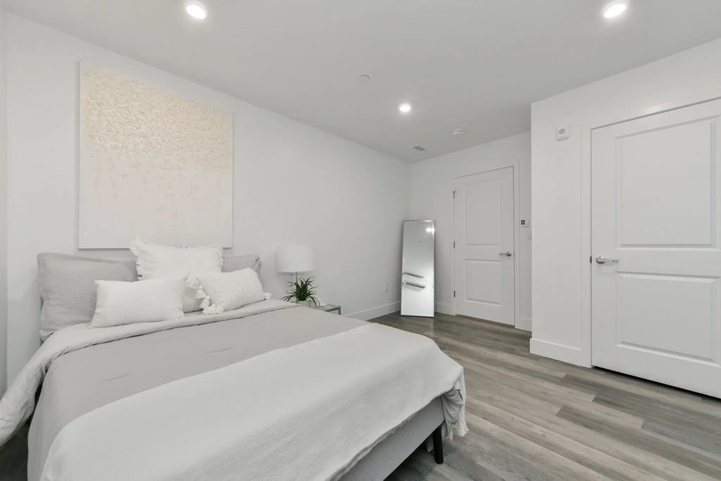 585 Essex St #710, Lynn