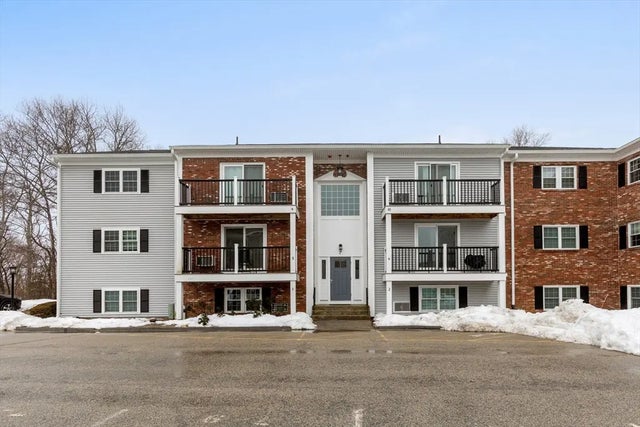 7 Chapel Hill Dr #8, Plymouth