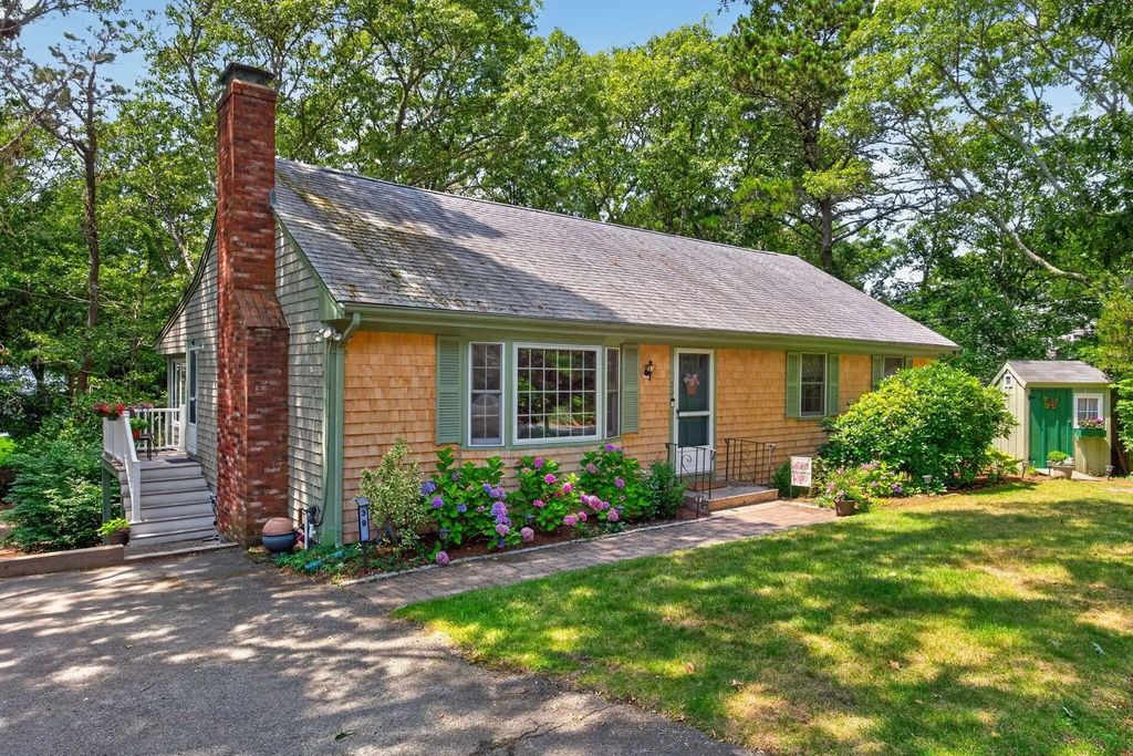 39 Lakewood Drive, Harwich