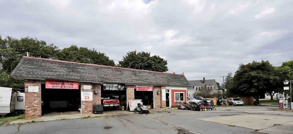 82 Bridge St, Fairhaven
