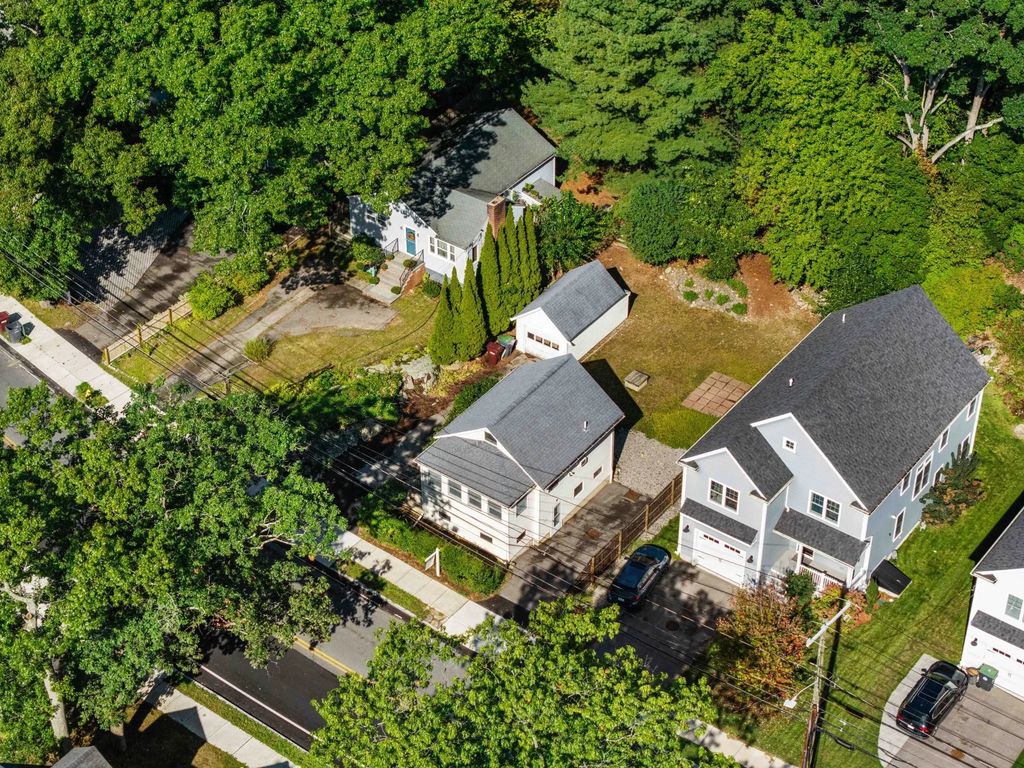 222 Sprague St, Dedham