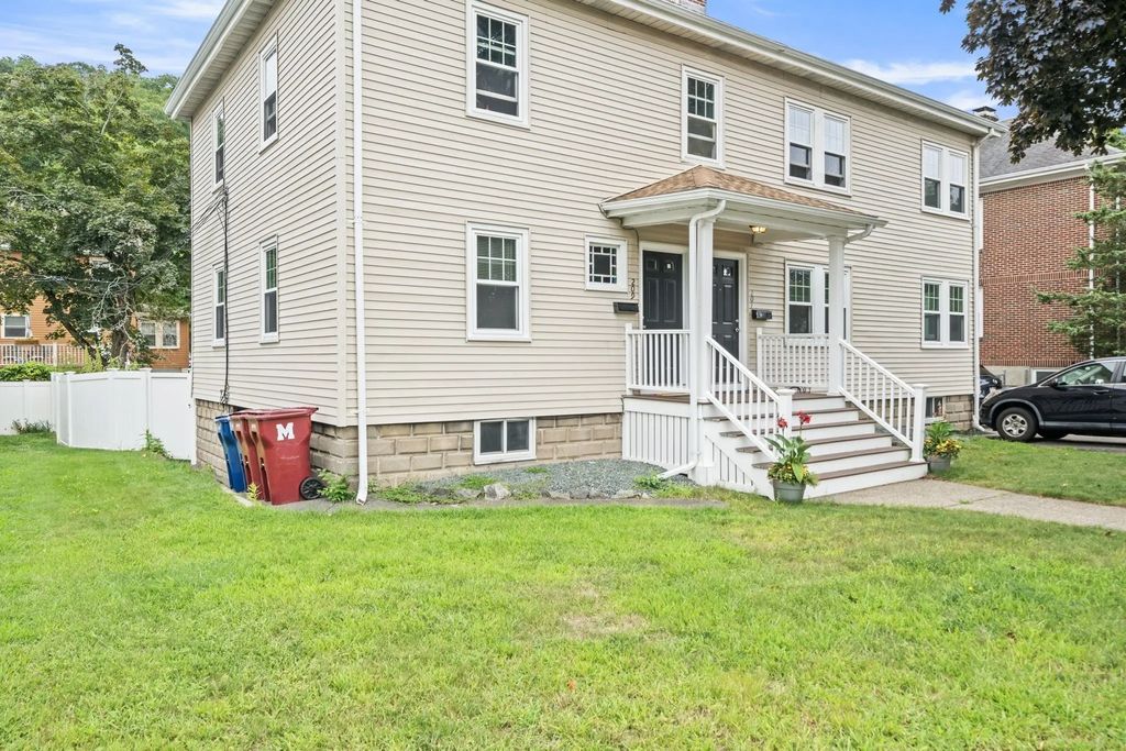 207-209 Main #207, Melrose
