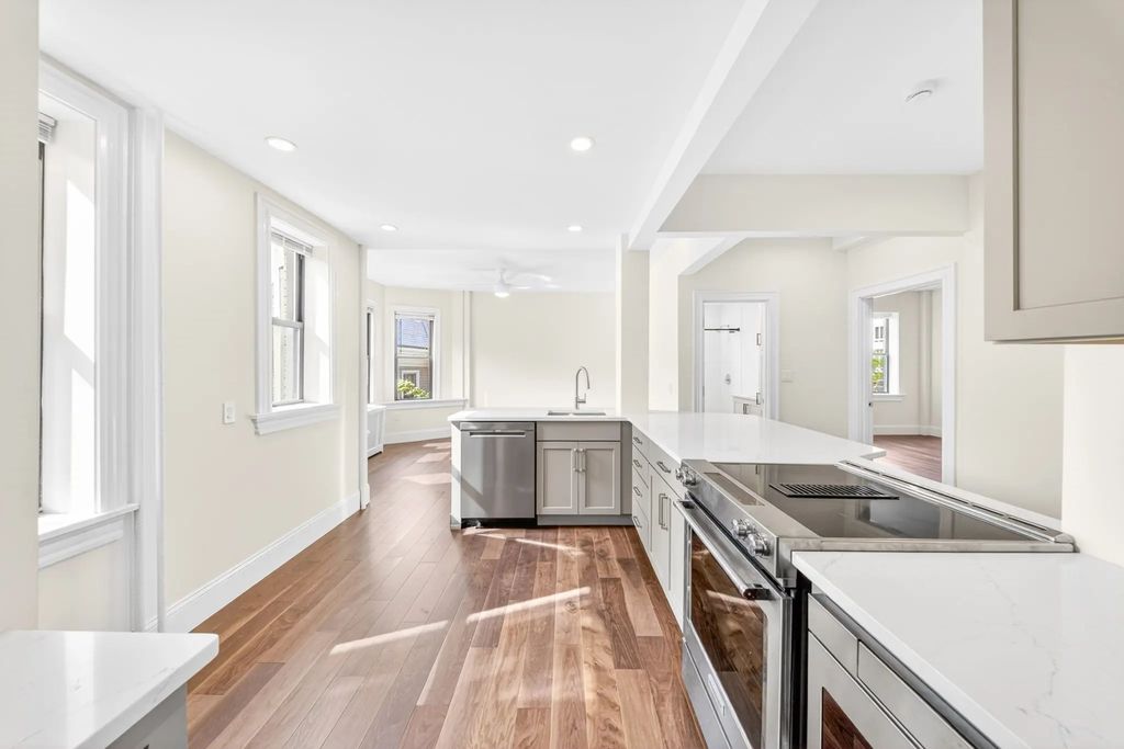 34a Park St #1b, Brookline