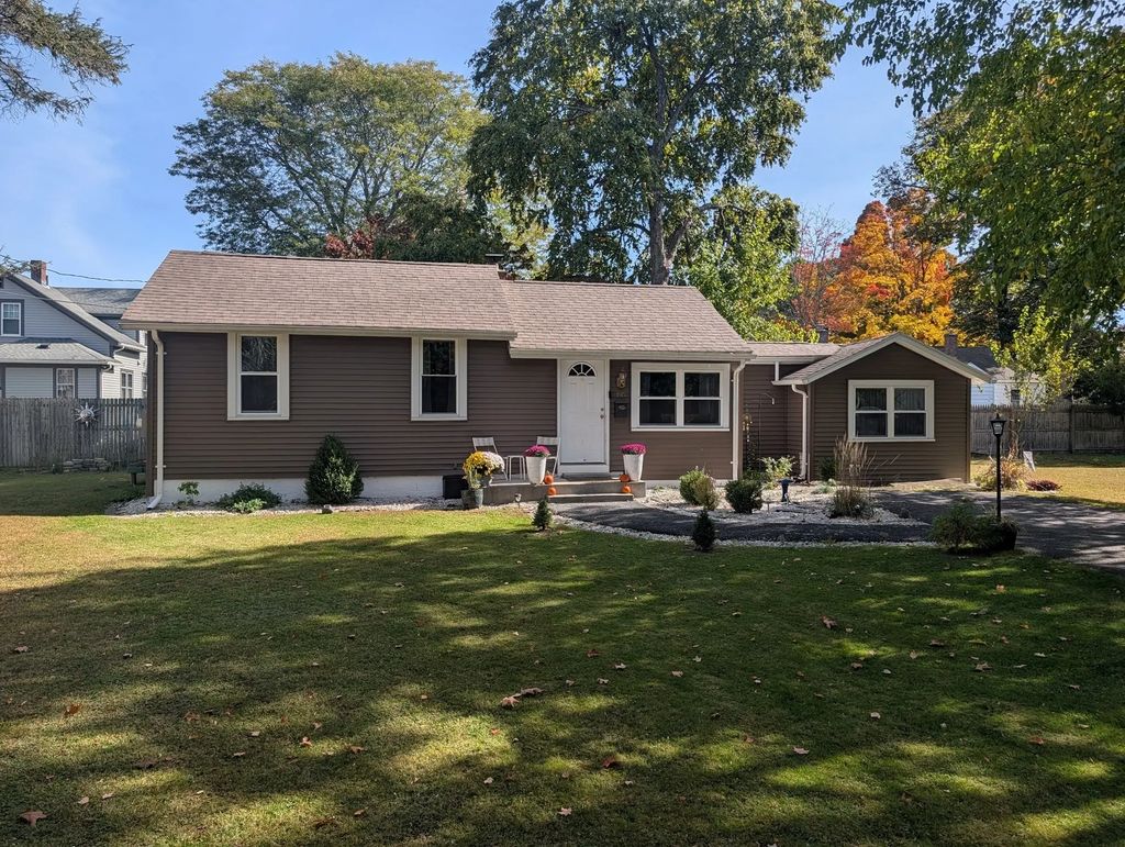 195 Ambrose, Springfield
