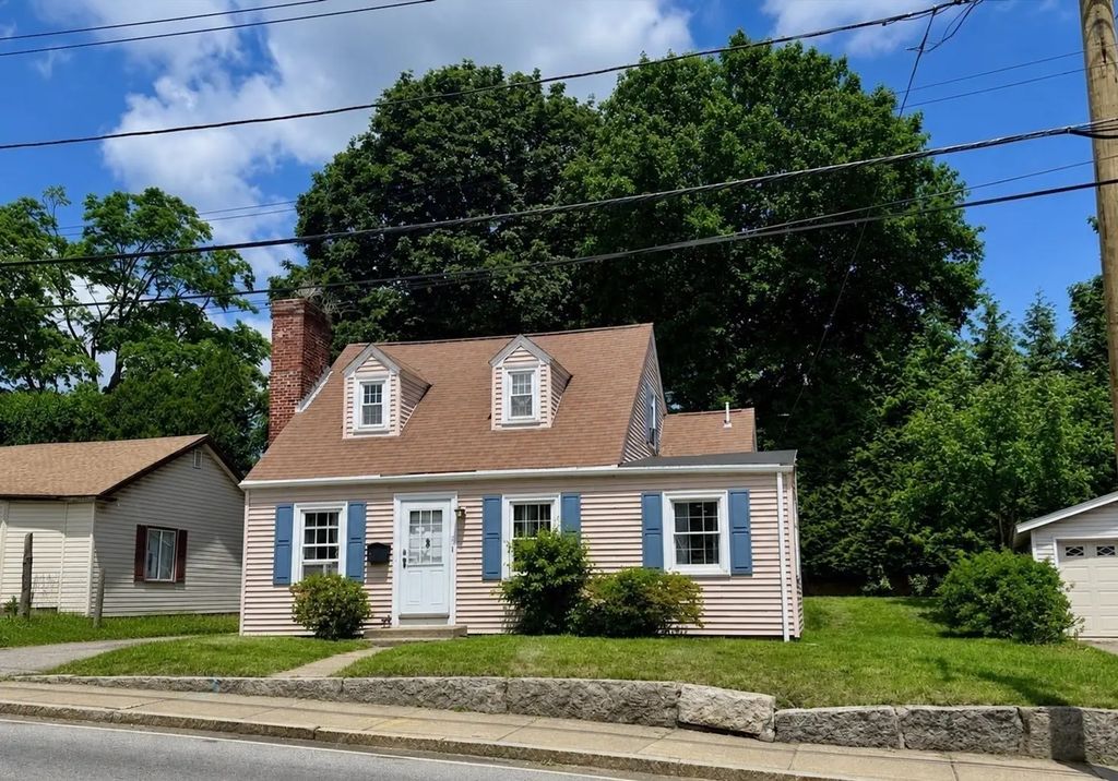 5 Canal St, Millbury