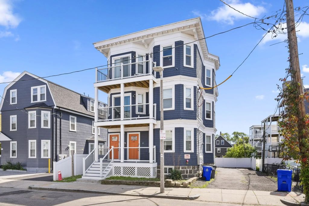 81 Homes Ave #3, Boston