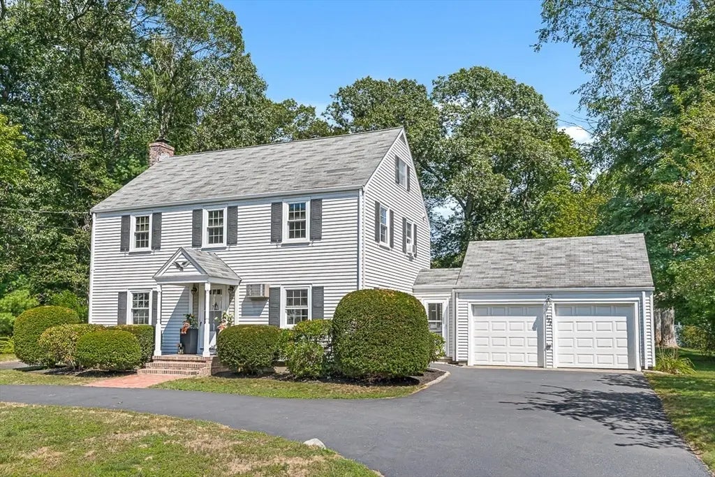 177 Main St, Wayland