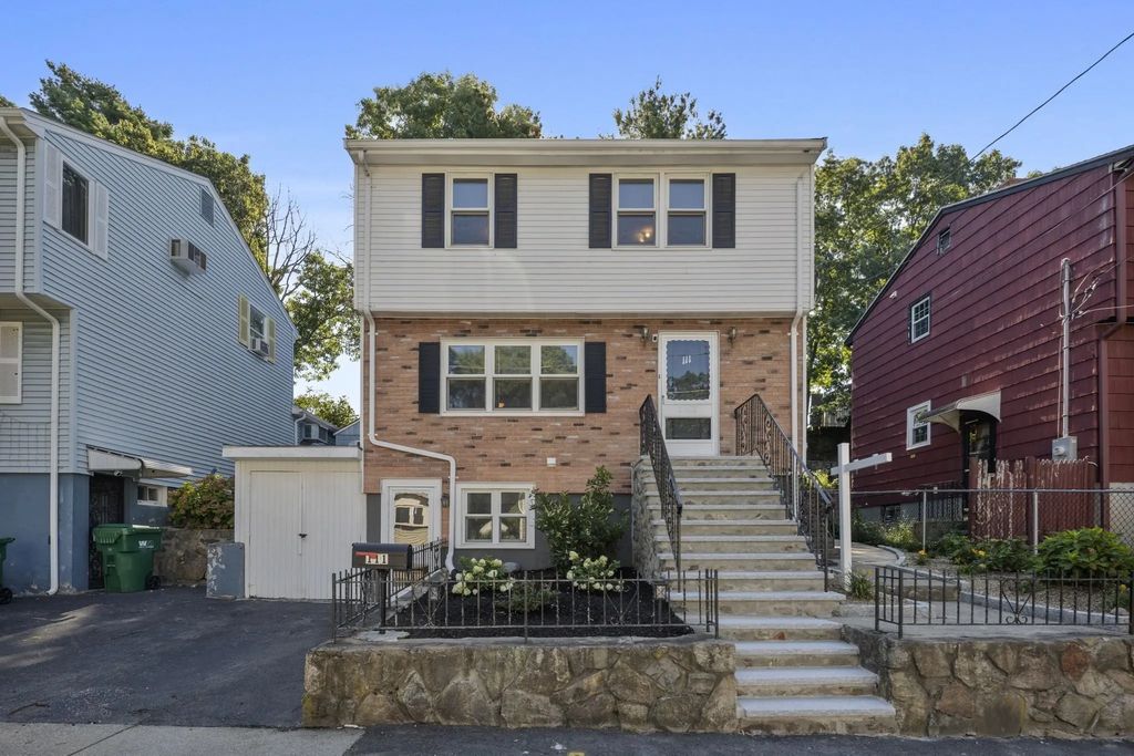 111 Mitchell Ave, Medford