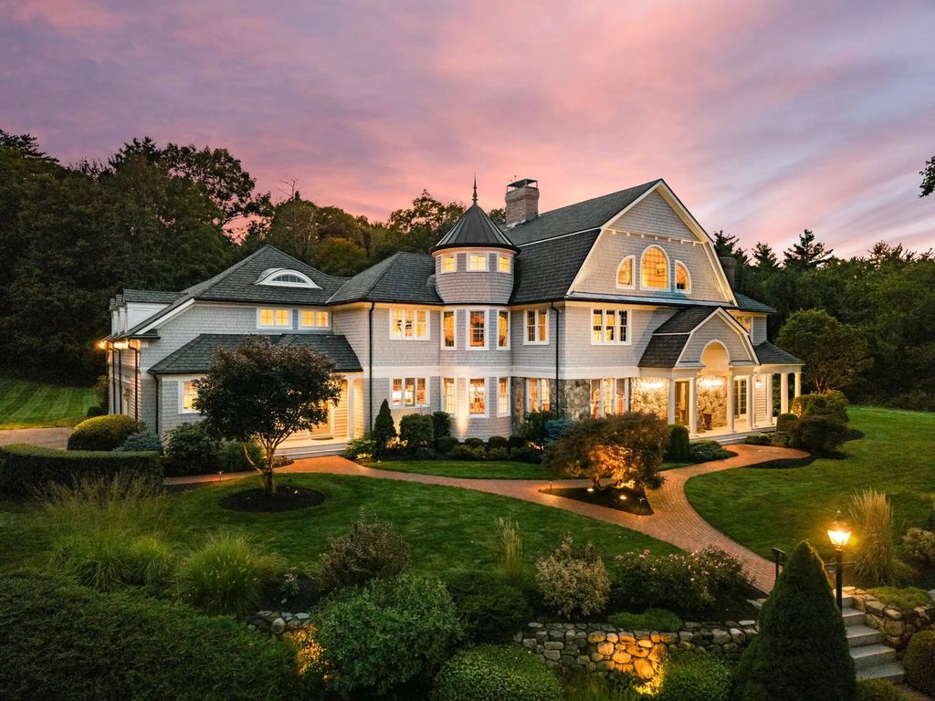 55 S Main Street, Topsfield