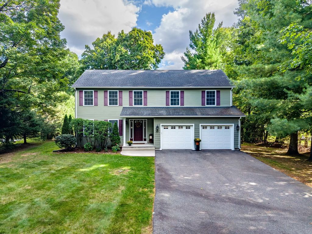 437 Porter Rd, East Longmeadow