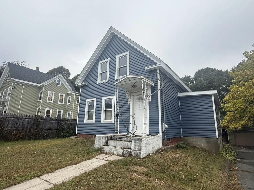 105 Ford St, Brockton