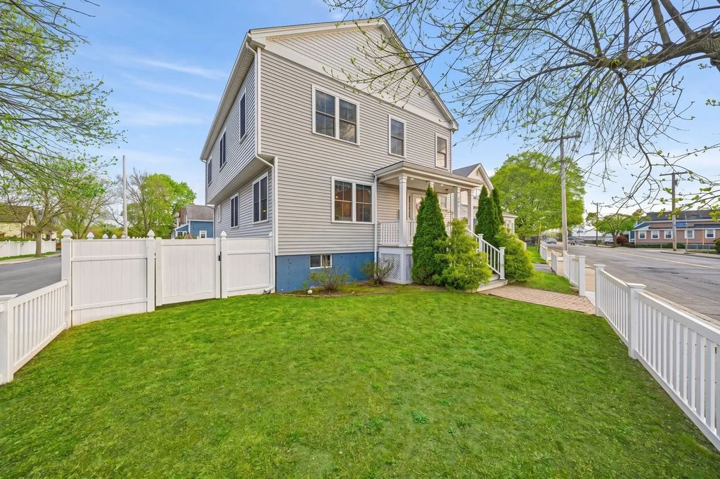 305 Lynn St, Malden