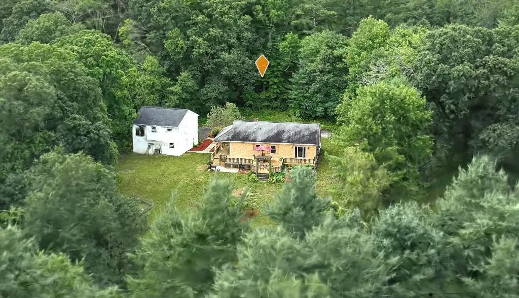 16-18 Curboy Rd, Sturbridge