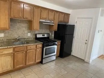 84 Maverick St #1, Boston