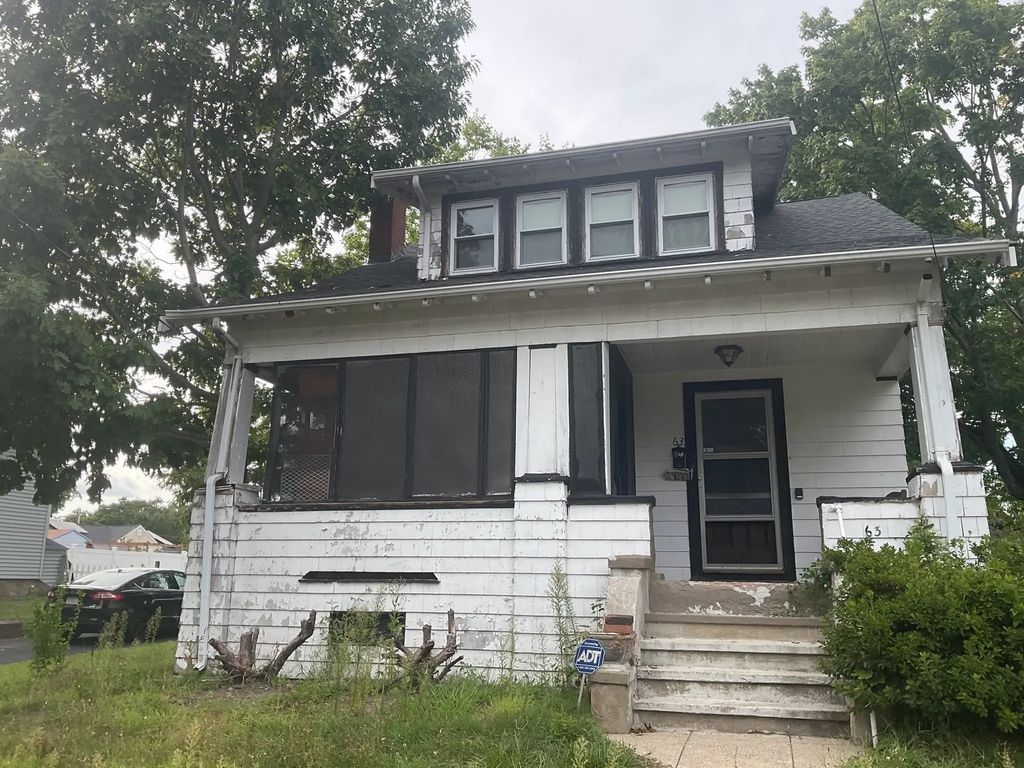 63 Herrod Ave, Brockton