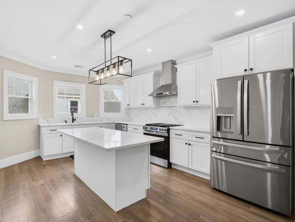 152 Washington St #3, Boston