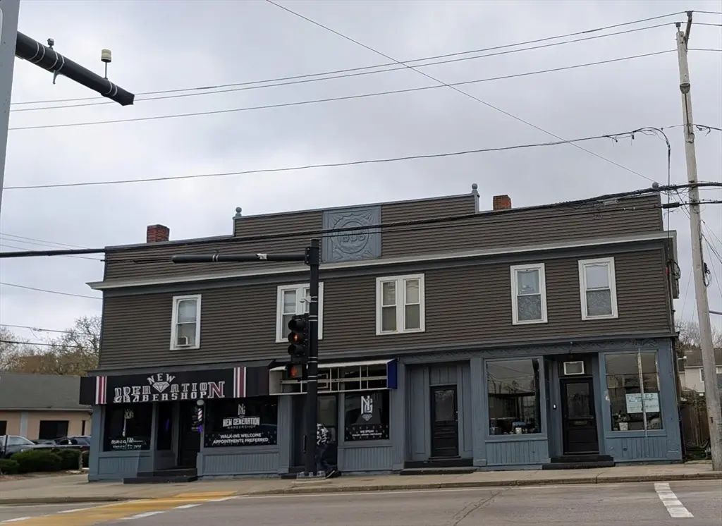 99-101 E Main St, Milford
