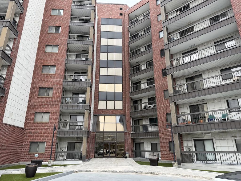 90 Quincy Shore #519, Quincy