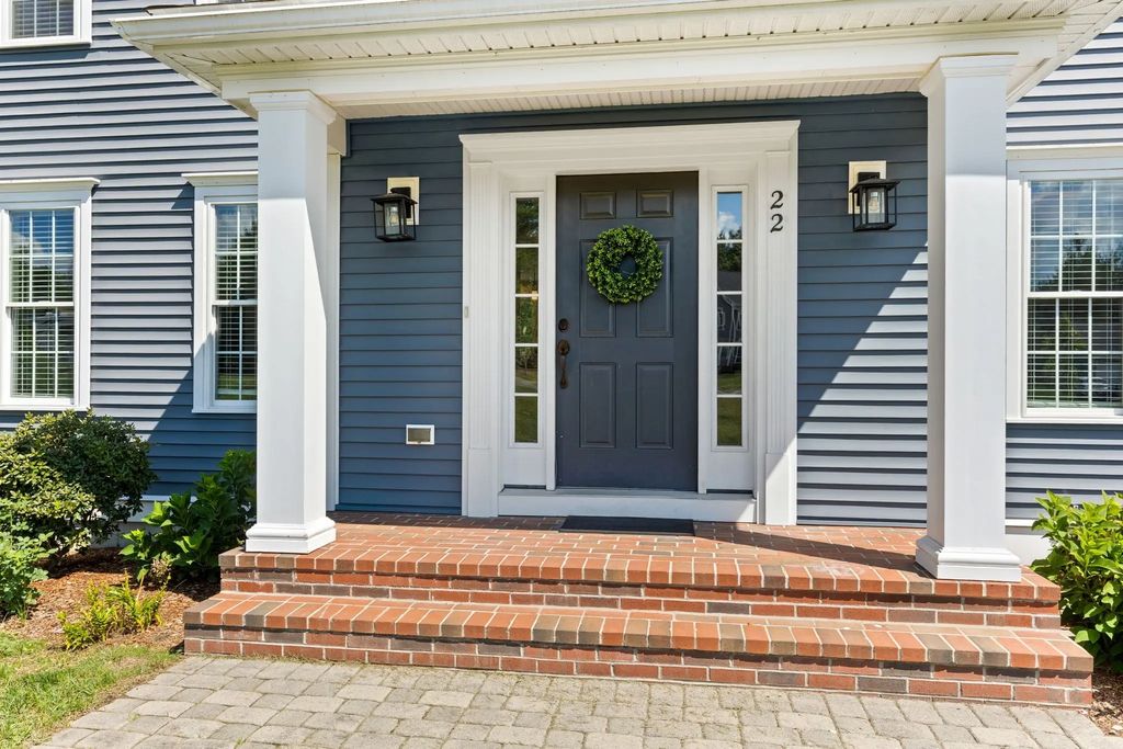 22 Whitmarsh Ln, East Bridgewater