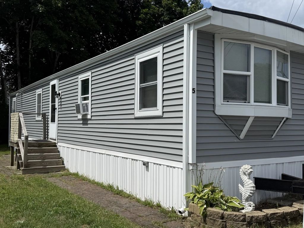 5 Sean Circle, Wareham