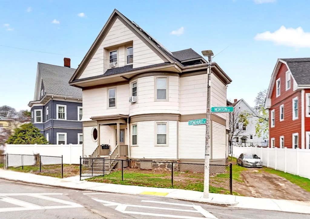 37 Stonehurst, Boston