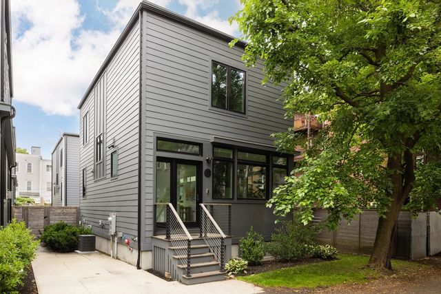 8 Richardson St #8, Cambridge