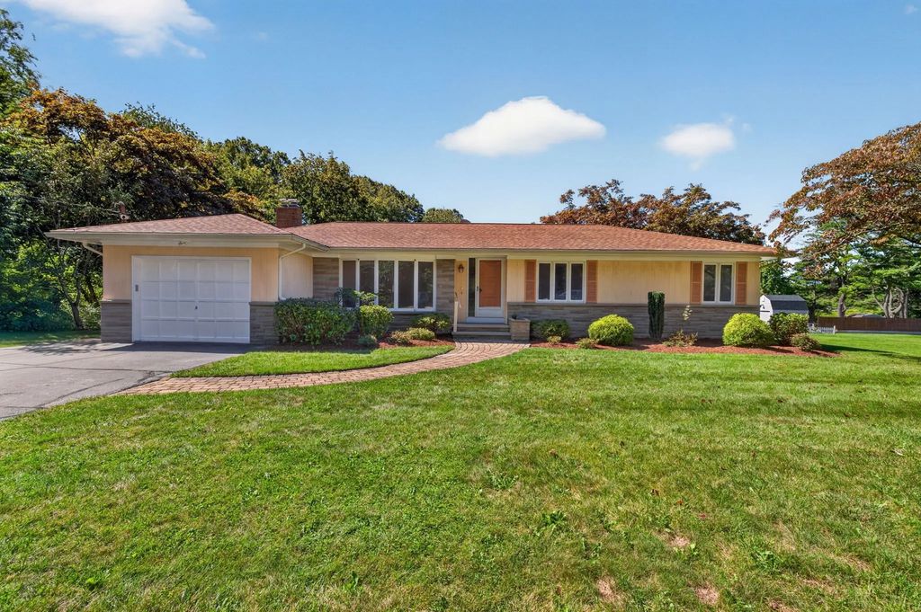 133 Cole Street, Seekonk