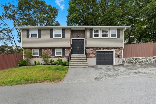 8 Ryan Pl, Swampscott