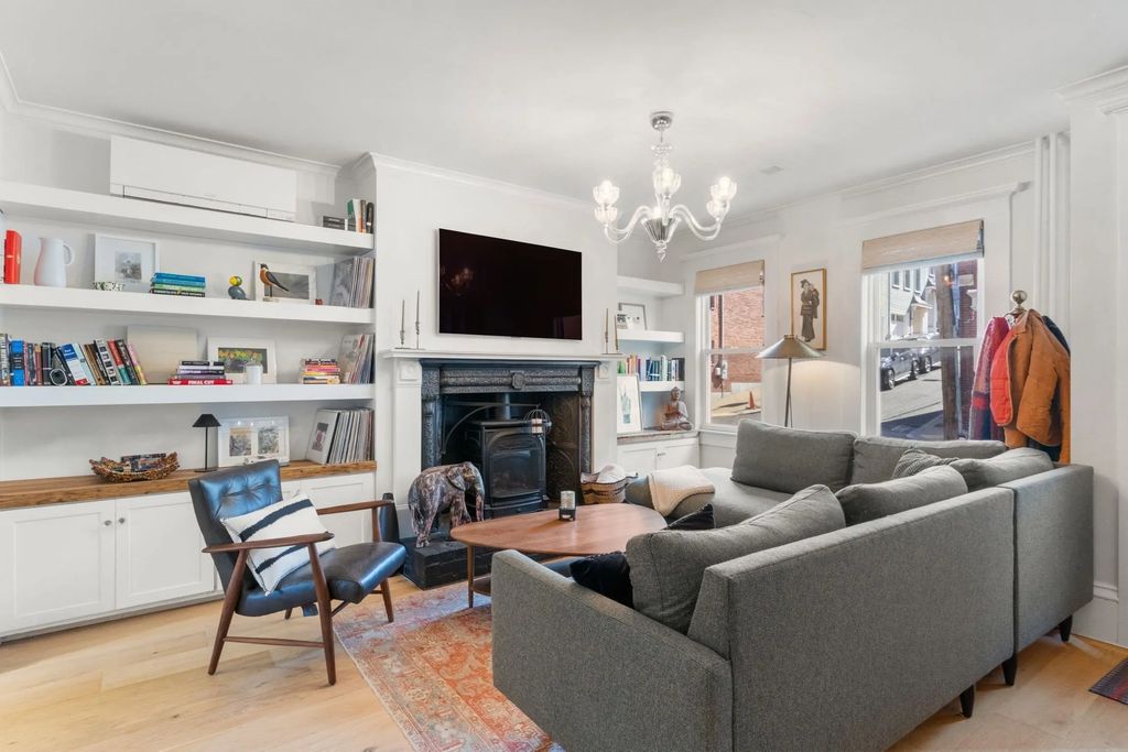 40 Sullivan St, Boston