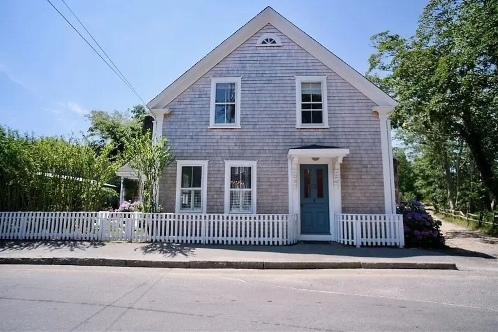 82 Center, Nantucket