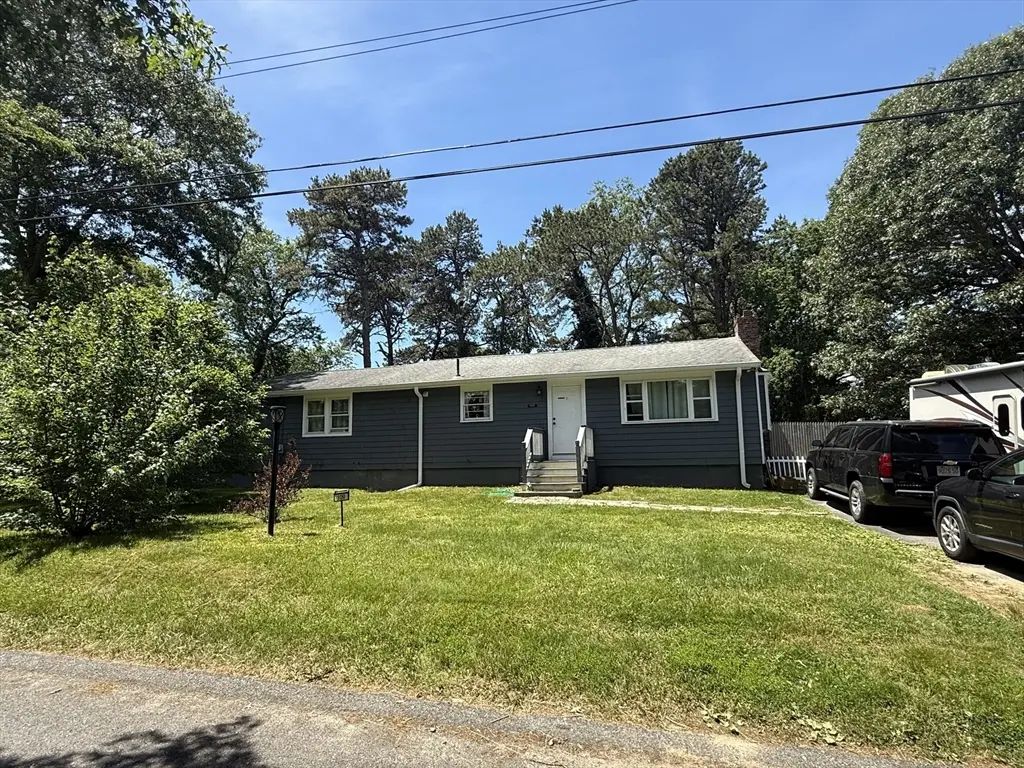 109 Blueberry Ln, Barnstable