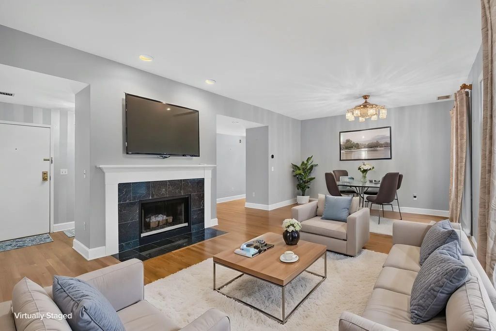 216 Summit Ave #e-201, Brookline