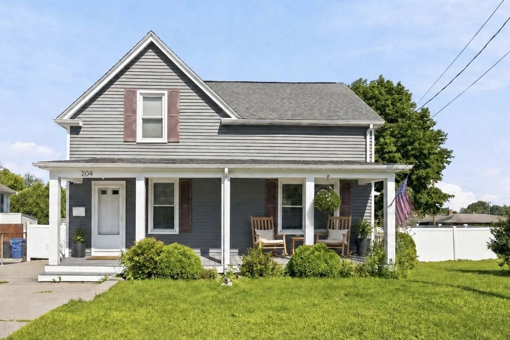 204 Lowell Street, New Bedford