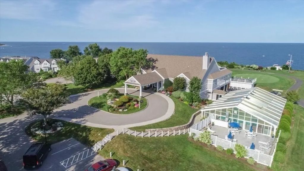 42 Fairway Dr #golfview, Plymouth