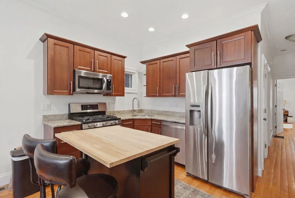 502 Sumner St ##1, Boston