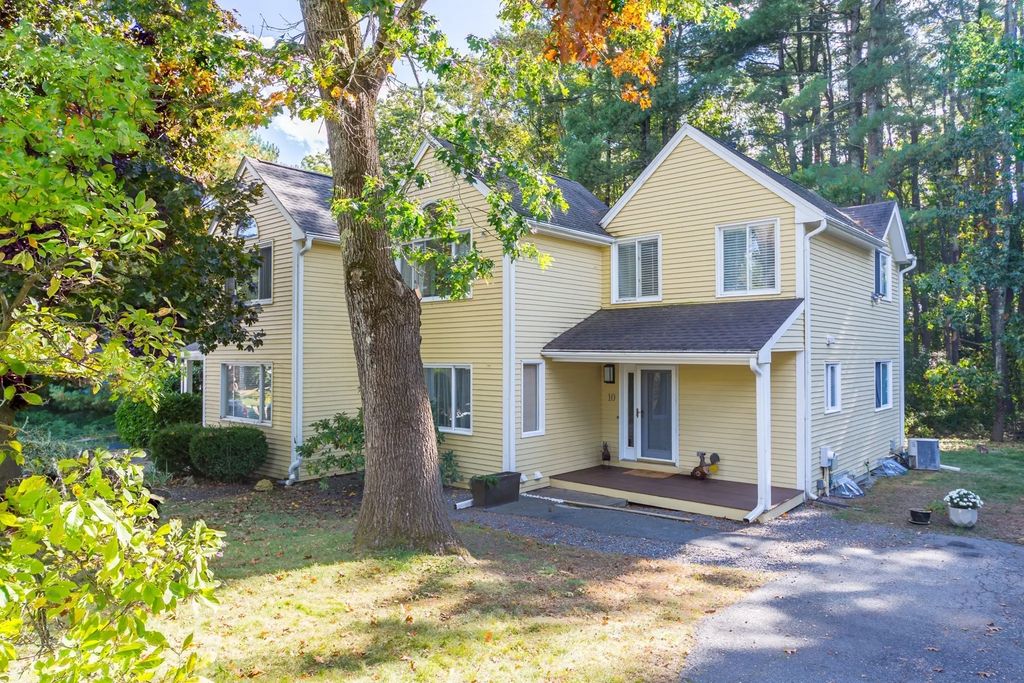 10 Lanes End, Natick