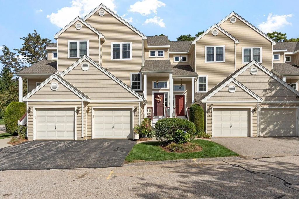 3 Robert Cir #3, Grafton