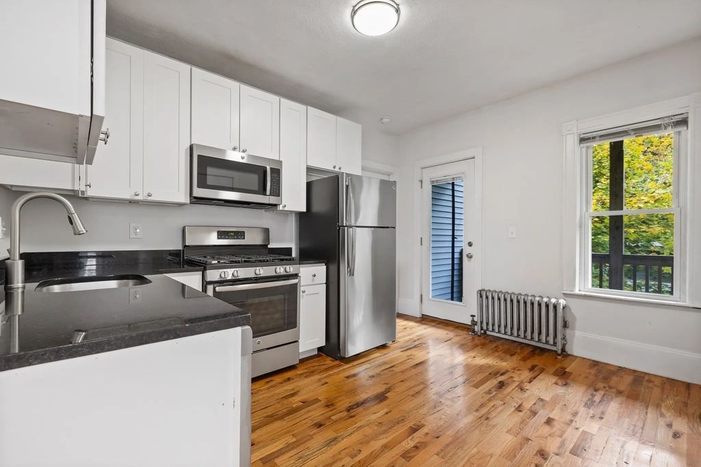 39 Bradley St #2, Somerville