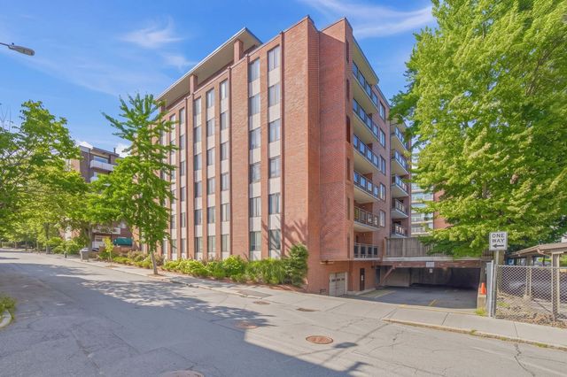 30 Stearns Road #505, Brookline