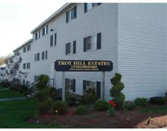 5455 N Main St #16a, Fall River